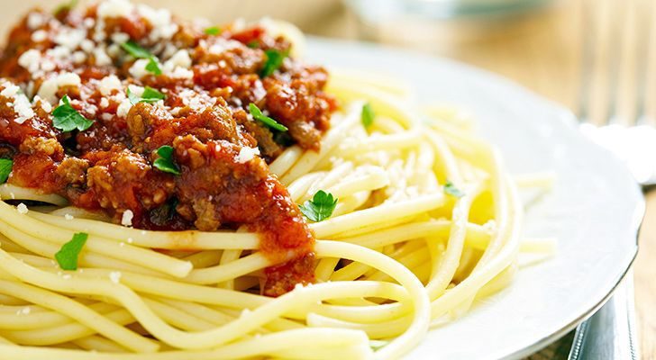 Spagetti Bolonez ilə